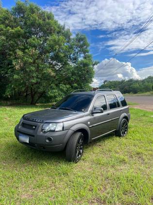 LAND ROVER FREELANDER 2.5 HSE 4X4 V6 24V GASOLINA 2P AUTOMÁTICO